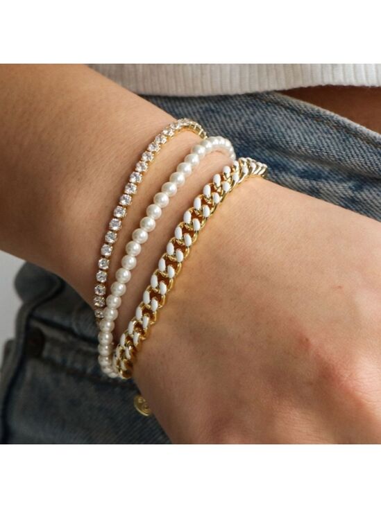 Jewelry - New!! Gorgeous Gold Plated And Waterproof Tennis Bracelet